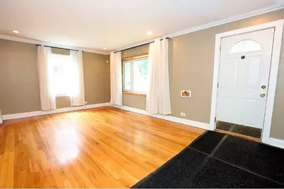 10031 S Paxton Avenue, Chicago, IL 60617 - Photo 6