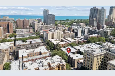 549 W Surf Street #2, Chicago, IL 60657 - Photo 22