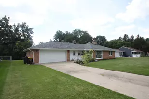 1222 Kay Ave, Rockford, IL 61103 - Photo 4