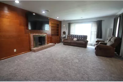 1222 Kay Avenue, Rockford, IL 61103 - Photo 12