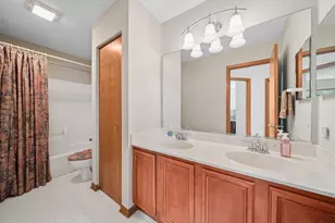 1943 Flagstone Ln, Aurora, IL 60502 - Photo 18