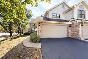 879 N Auburn Woods Dr, Palatine, IL 60067 - Photo 1