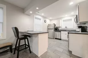 74 Marquette St, Park Forest, IL 60466 - Photo 4