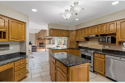 40322 N Golden Eagle Court, Antioch, IL 60002 - Photo 8