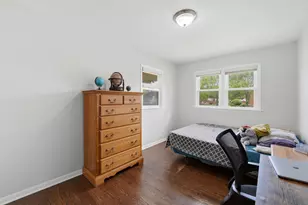 389 Michael John Dr, Park Ridge, IL 60068 - Photo 18