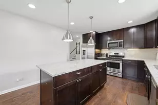 389 Michael John Dr, Park Ridge, IL 60068 - Photo 8