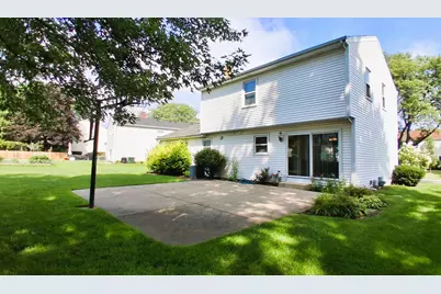 920 Chaucer Way, Buffalo Grove, IL 60089 - Photo 2