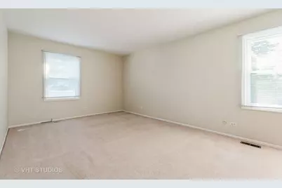 920 Chaucer Way, Buffalo Grove, IL 60089 - Photo 12