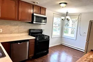 225 Panama Ave, Hampshire, IL 60140 - Photo 2