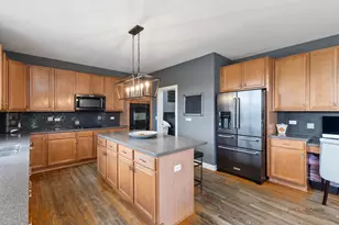 5 Kensington Ct, Hawthorn Woods, IL 60047 - Photo 16