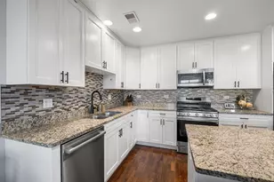 1903 W Diversey Pkwy, Chicago, IL 60614 - Photo 10