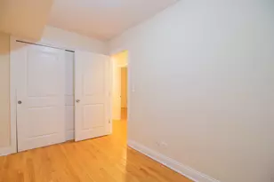 2110 W 18th Pl, Chicago, IL 60608 - Photo 12