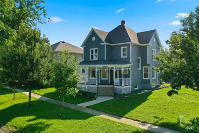 1223 N Locust Street, Pontiac, IL 61764 - Photo 2