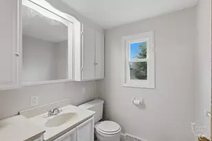 1223 N Locust St, Pontiac, IL 61764 - Photo 18