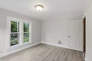 1223 N Locust St, Pontiac, IL 61764 - Photo 20