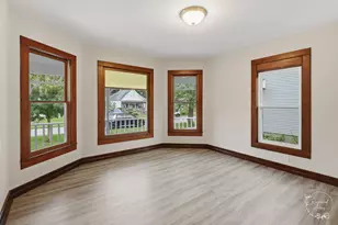 1223 N Locust St, Pontiac, IL 61764 - Photo 12