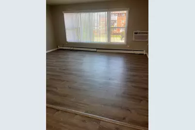 8701 S 81st Court #4, Hickory Hills, IL 60457 - Photo 2