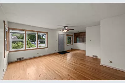 9420 Octavia Avenue, Morton Grove, IL 60053 - Photo 4