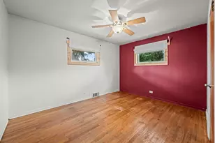 9420 Octavia Ave, Morton Grove, IL 60053 - Photo 10