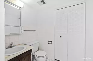 502 Redondo Dr, Downers Grove, IL 60516 - Photo 12