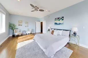 2224 W Roscoe St, Chicago, IL 60618 - Photo 24