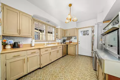 10151 S Bell Avenue, Chicago, IL 60643 - Photo 4