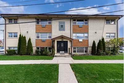 7005 W Gunnison Street #2C, Harwood Heights, IL 60706 - Photo 1
