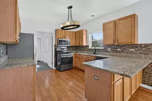 502 Crystal Ct, Oswego, IL 60543 - Photo 36