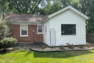 8716 N Harding Ave, Skokie, IL 60076 - Photo 22