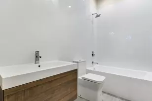 6915 N Western Ave, Chicago, IL 60645 - Photo 20
