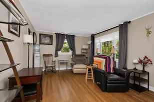 1209 Briargate Ave, Joliet, IL 60435 - Photo 4