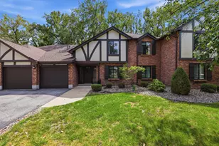 8215 Willow Dr, Palos Hills, IL 60465 - Photo 1