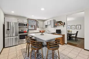 941 W Gunnison St, Chicago, IL 60640 - Photo 8