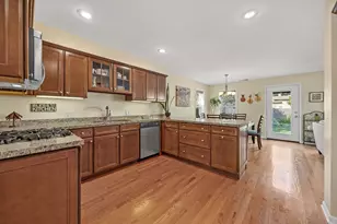 812 Kemman Ave, La Grange Park, IL 60526 - Photo 6