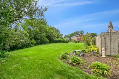 18113 Los Angeles Avenue, Homewood, IL 60430 - Photo 20