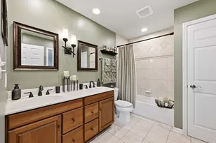 2109 Fairfield Rd, Lindenhurst, IL 60046 - Photo 20