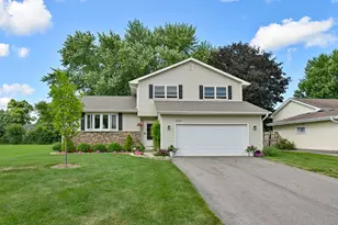 2109 Fairfield Rd, Lindenhurst, IL 60046 - Photo 30