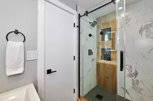 6242 N Kenmore Ave, Chicago, IL 60660 - Photo 48
