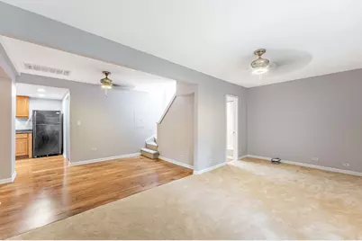 8728 S Rockwell Avenue, Evergreen Park, IL 60805 - Photo 4