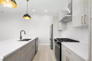 1331 W Taylor St, Chicago, IL 60607 - Photo 6