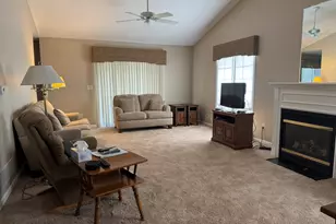 505 S Division St, Peotone, IL 60468 - Photo 2