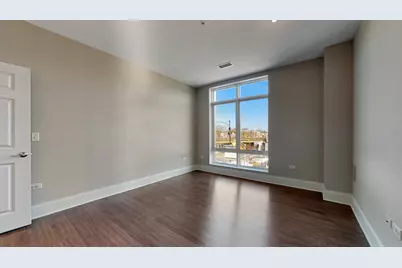 4758 N Laramie Avenue #213, Chicago, IL 60630 - Photo 8
