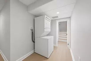 6833 S Merrill Ave, Chicago, IL 60649 - Photo 12