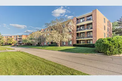1415 E Central Road #305A, Arlington Heights, IL 60005 - Photo 2