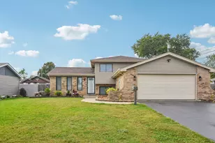 520 N Kinzie Pl, Thornton, IL 60476 - Photo 1