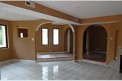 [Address not provided], Palatine, IL 60067 - Photo 2