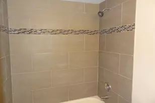 1950 Cherry Ln, Northbrook, IL 60062 - Photo 8