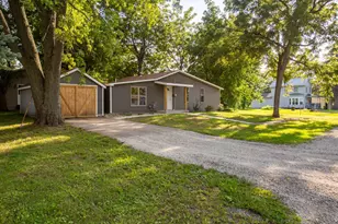 117 Clark St, Chenoa, IL 61726 - Photo 18