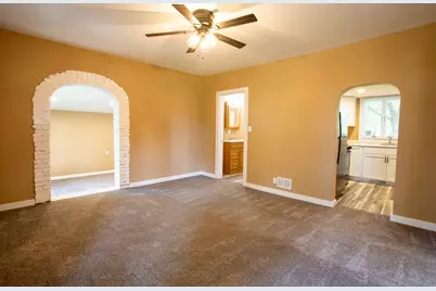 117 Clark Street, Chenoa, IL 61726 - Photo 8