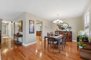 132 W King Arthur Ct, Palatine, IL 60067 - Photo 10
